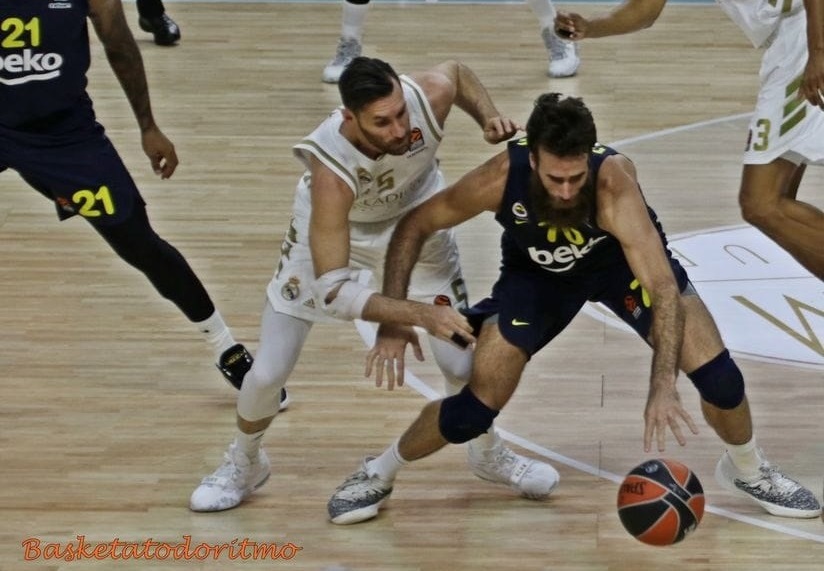 Euroleague: Un Real Madrid superiore non lascia scampo al Fener di Gigi Datome