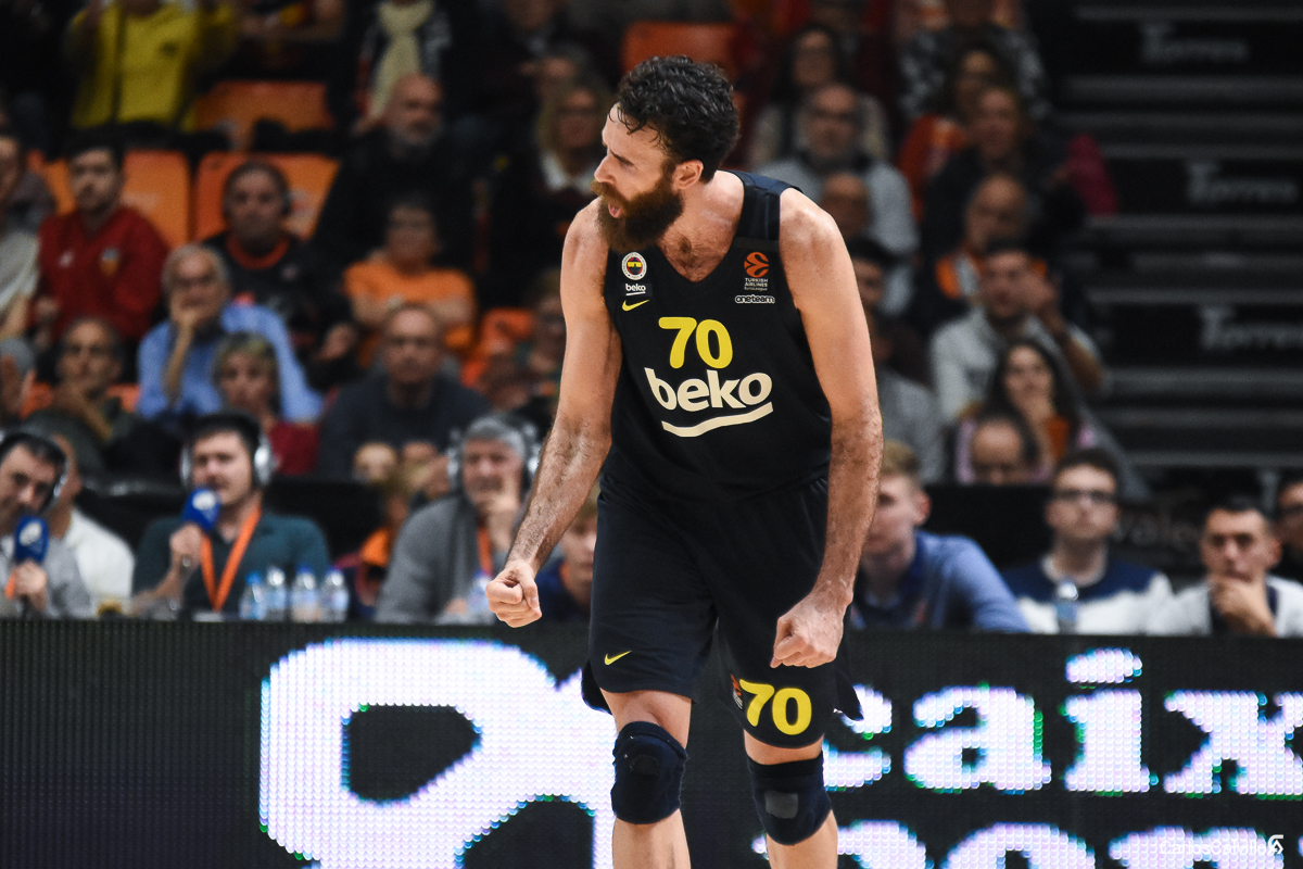 Euroleague: Vittoria fondamentale del Fenerbahçe di Gigi Datome con la Stella Rossa