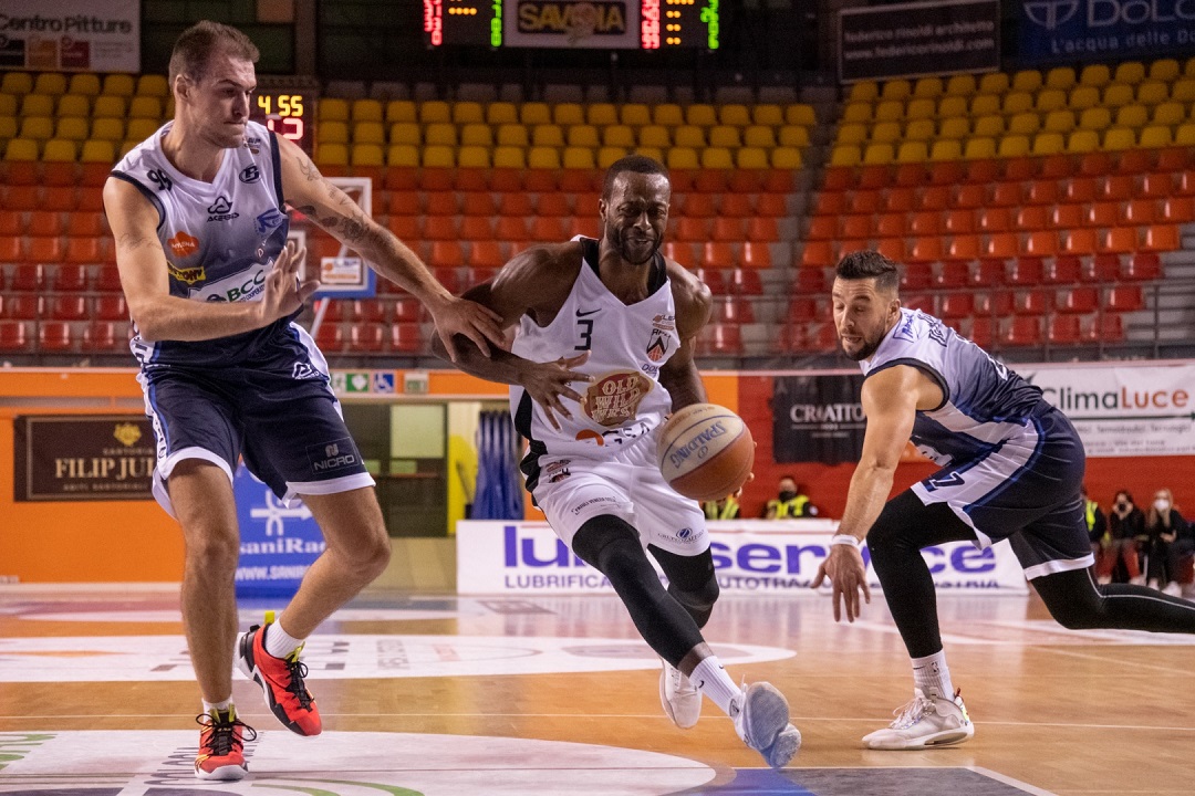 #SerieA2: Dominique Johnson sulla sirena e l’APU Udine batte una bella Orlandina