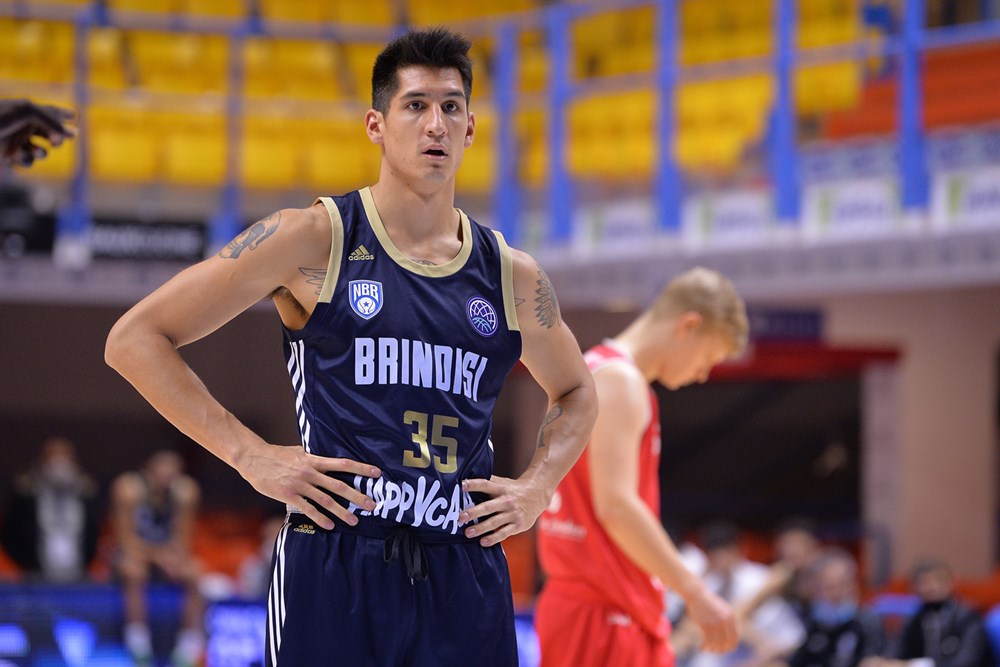 Happy Casa Brindisi, infortunio per Derek Willis