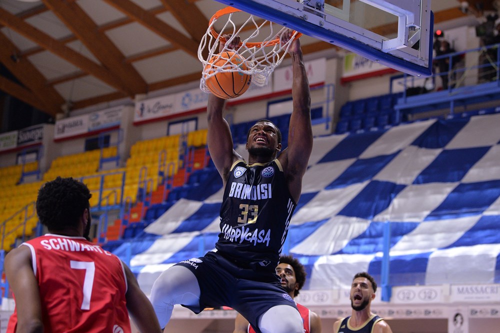 Happy Casa Brindisi, ufficiale il rinnovo di Nick Perkins fino al 2023