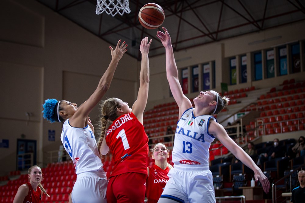 #EuroBasketWomen: Un’Italia superiore surclassa la Danimarca e sogna gli Europei