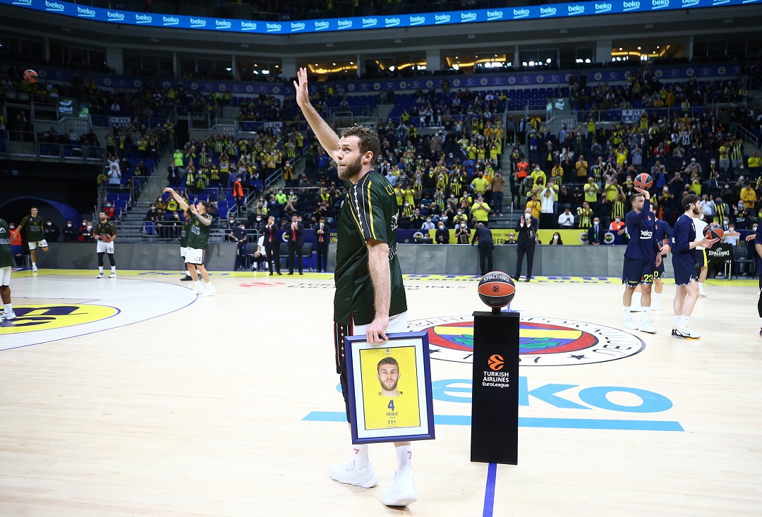 #Euroleague: Olimpia, sei bellissima! Distrutto il Fenerbahçe di Sasha e Polonara